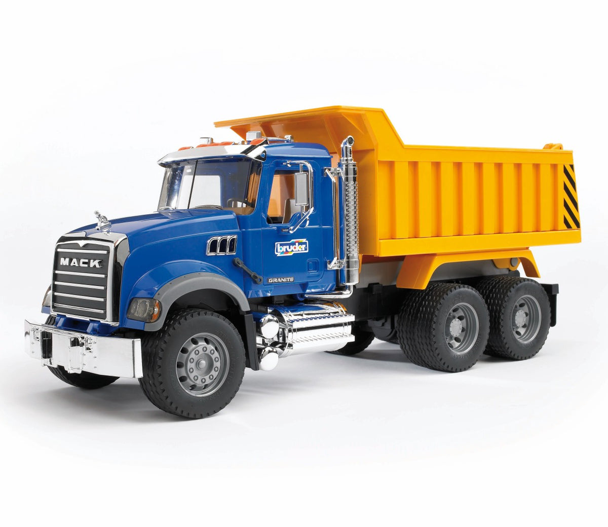 02815 MACK Granite Dump Truck