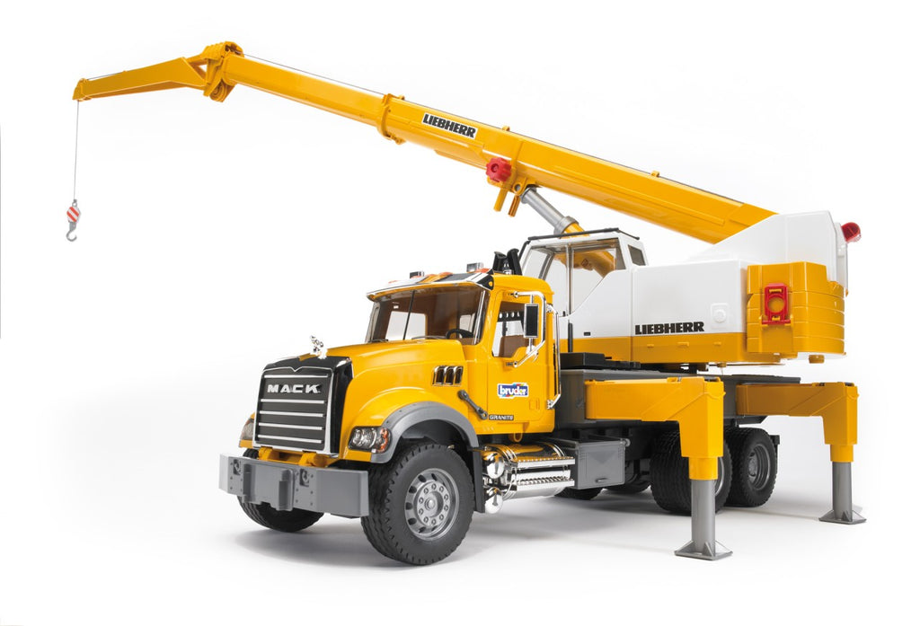 02818 MACK Liebherr Crane