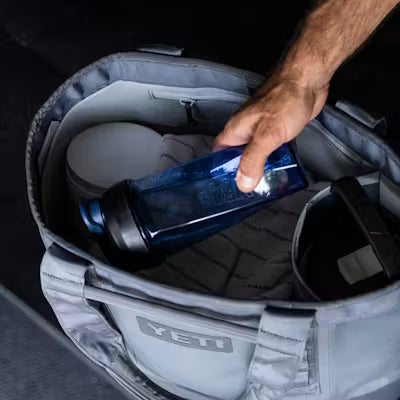 Yonder 27oz Shaker with Helimix Technology