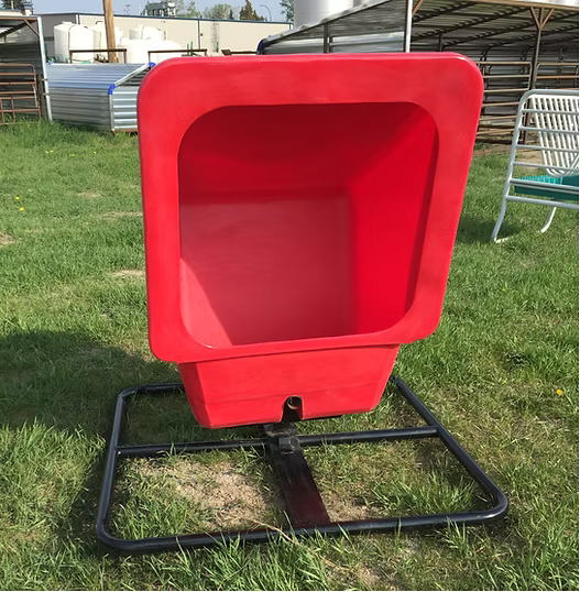 Standing Mineral Feeder RED
