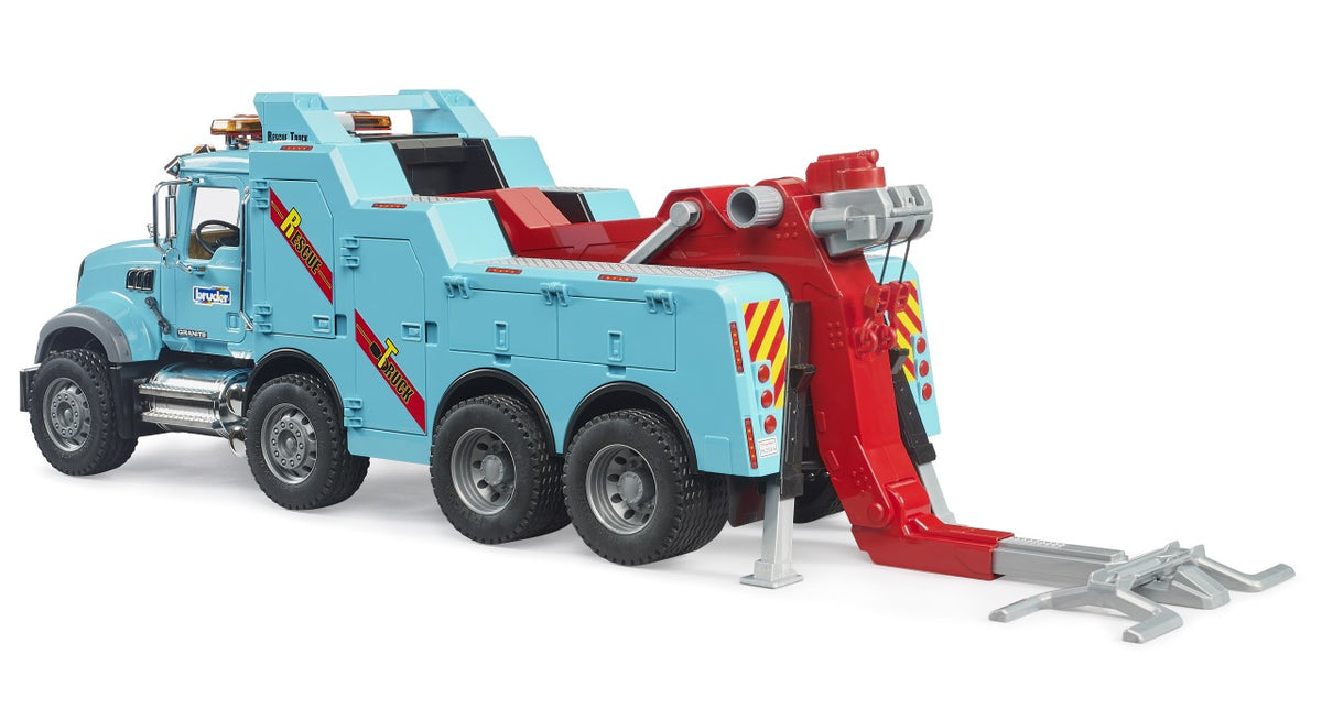 02831 MACK Heavy Tow Truck